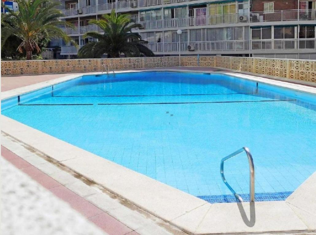 Levante Beachfront Luxury Apartment Benidorm Bagian luar foto